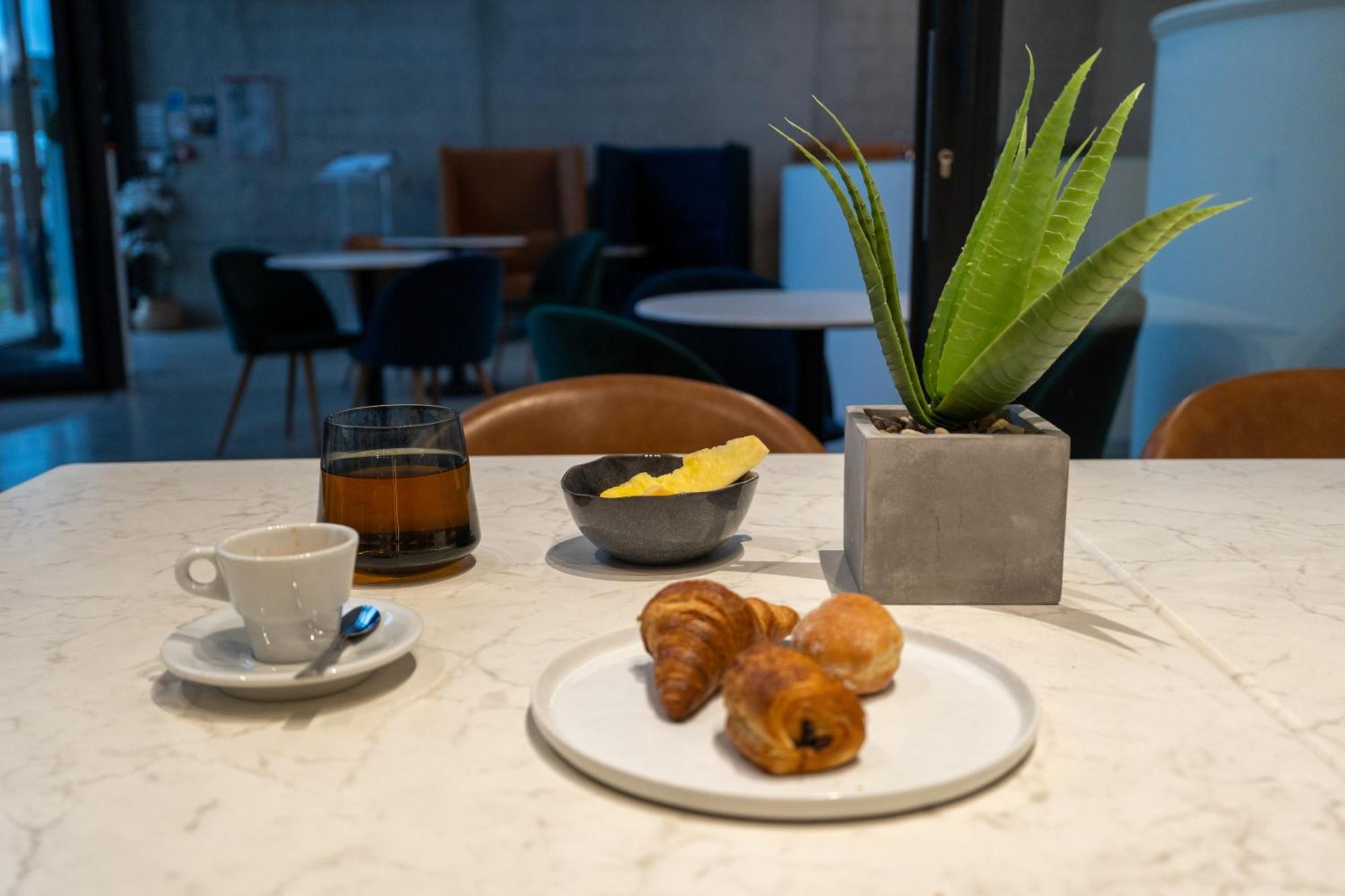 Le B Complexe Hotel Lozanne Εξωτερικό φωτογραφία